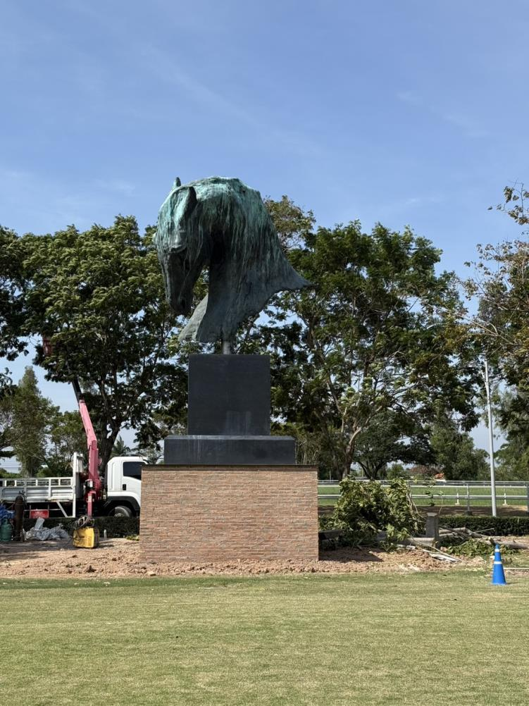 งานแท่นรูปม้า ซีเกมส์ 2025 สนาม VS Sports Club